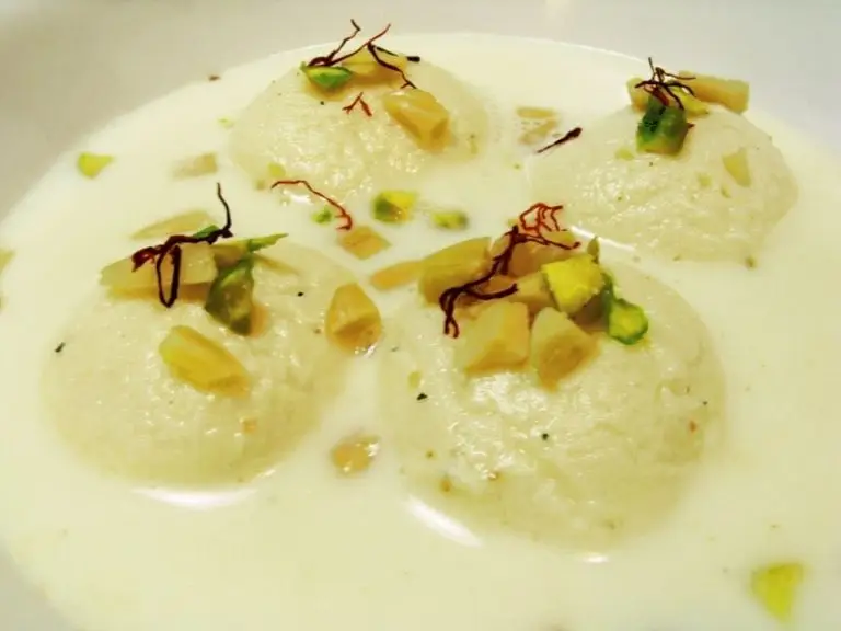 Ras_Malai-dessert-food-of-bangladeshi-cuisines